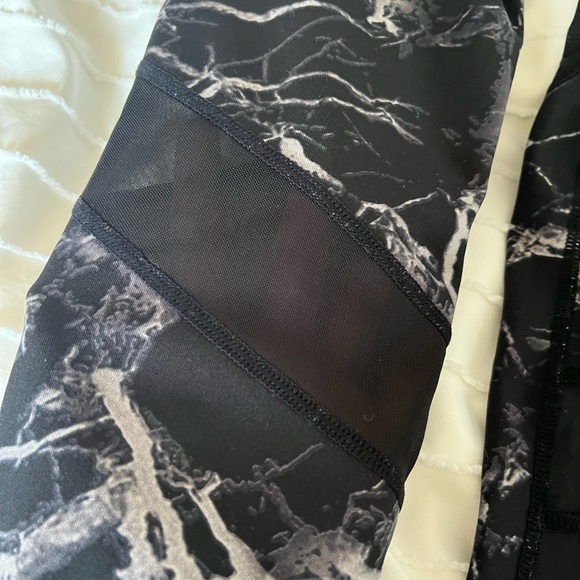 Workout Leggings - Picture 4 of 5